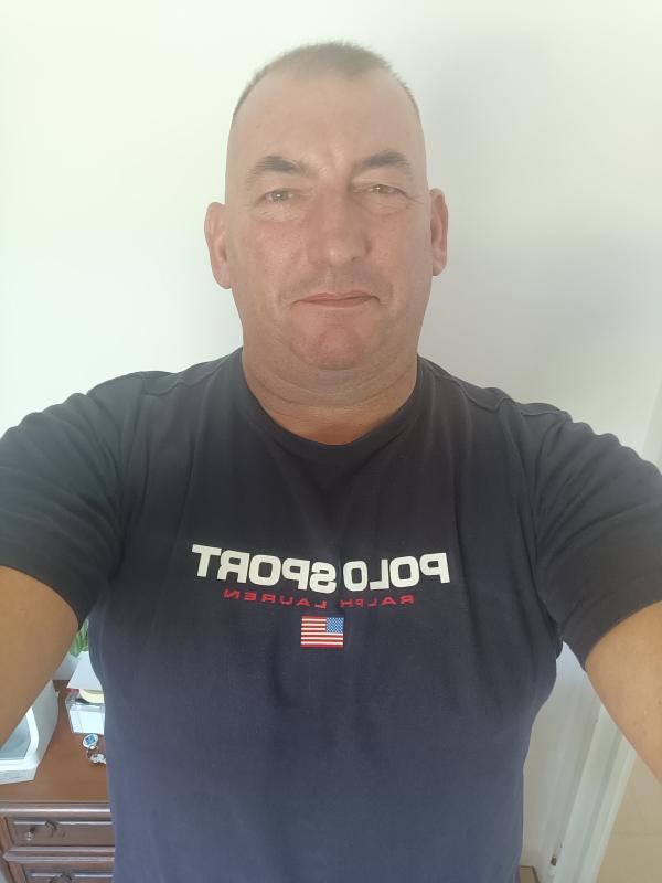 Didier  53 ans Luze