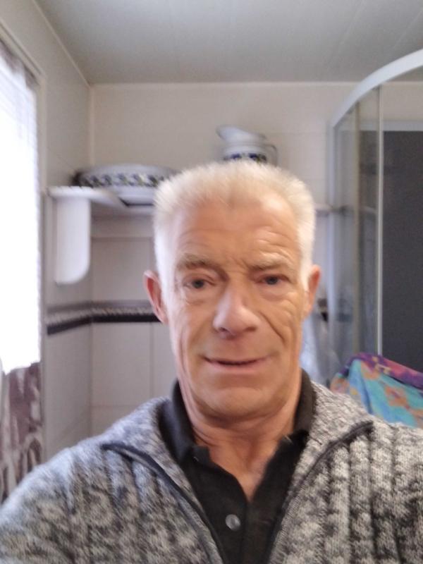 Jean  Yves  70 ans Bruc sur Aff