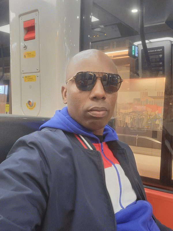 Luc 46 ans paris 13eme arrondissement