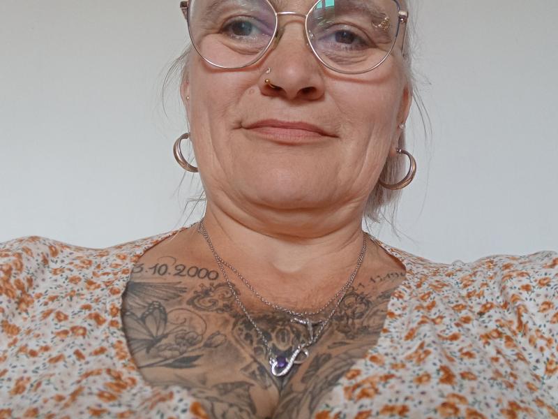 Sophia  55 ans Langres