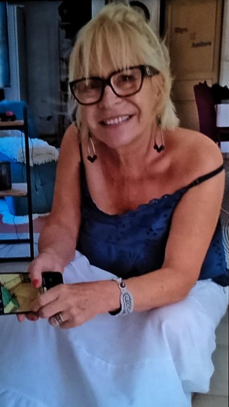 Margot  72 ans Cazouls lès Béziers