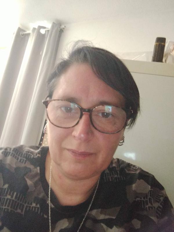 stephanie 50 ans Mens