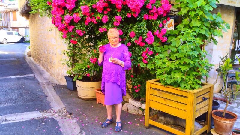 LALAYTOU 77 ans FAUX